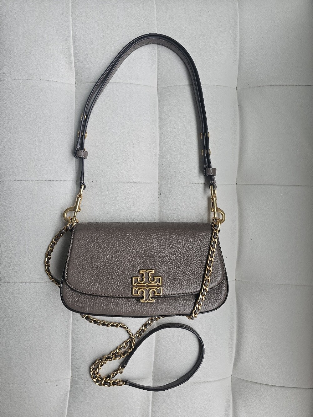 Authentic Tory Burch Taupe Pebbled Leather Crossbody with Gold Hardware